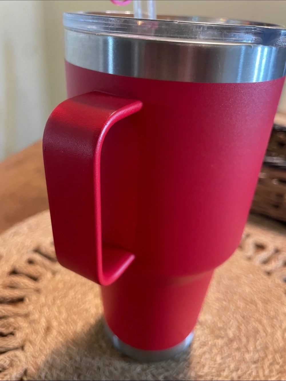 Yeti Red Insulated Tumbler with Handle and Clear Lid - Picture 6 of 8
